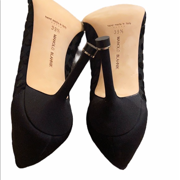 Manolo Blahnik Hangisi Polka Dot Mesh Heels Pump - Picture 8 of 10